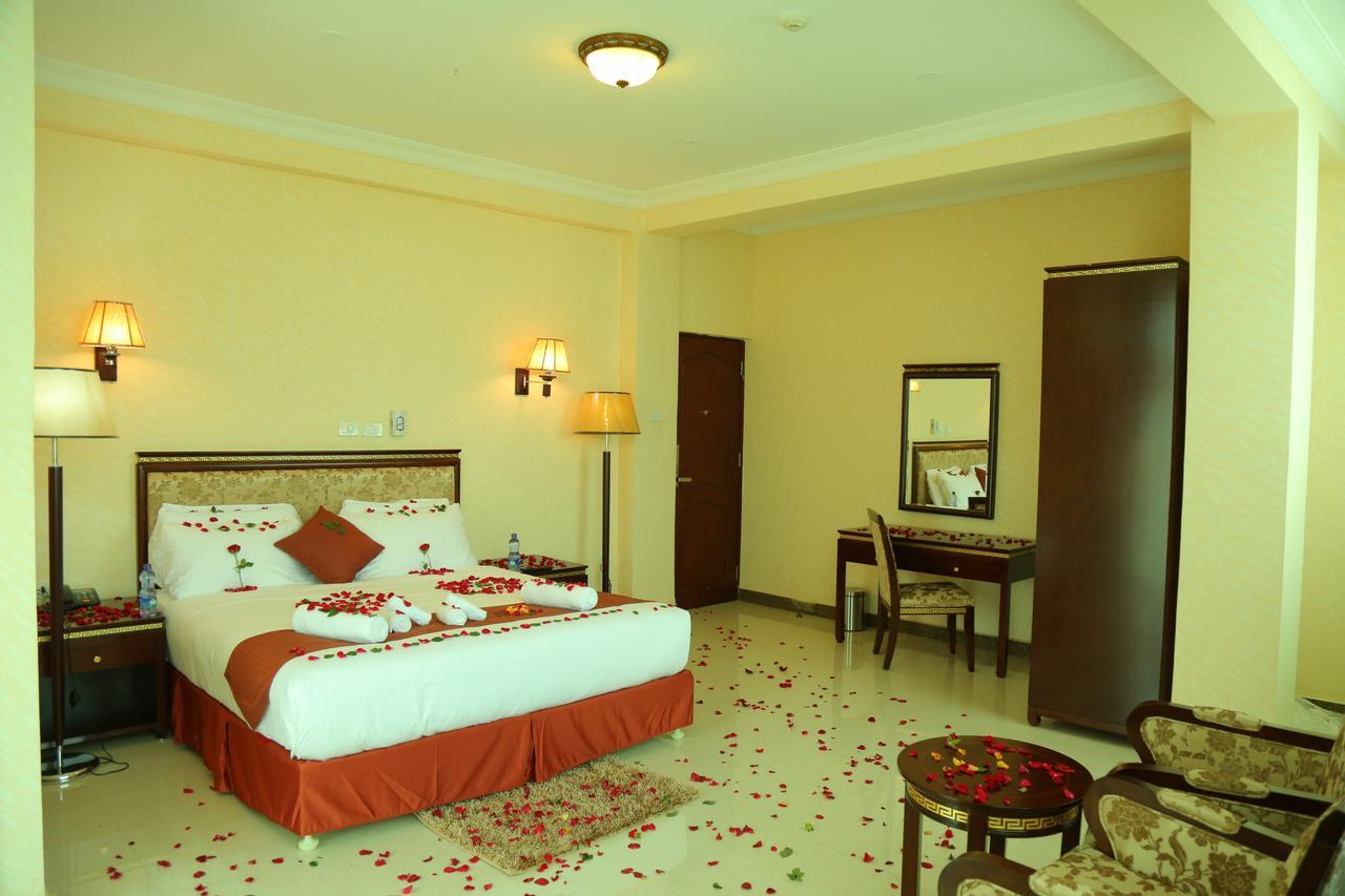 Solyana Hotel Bahir Dar Bagian luar foto