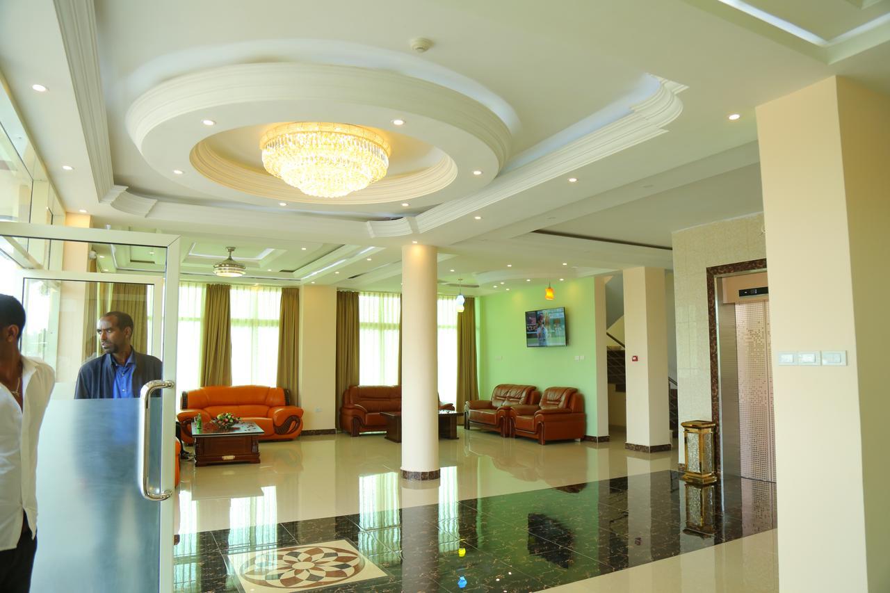 Solyana Hotel Bahir Dar Bagian luar foto