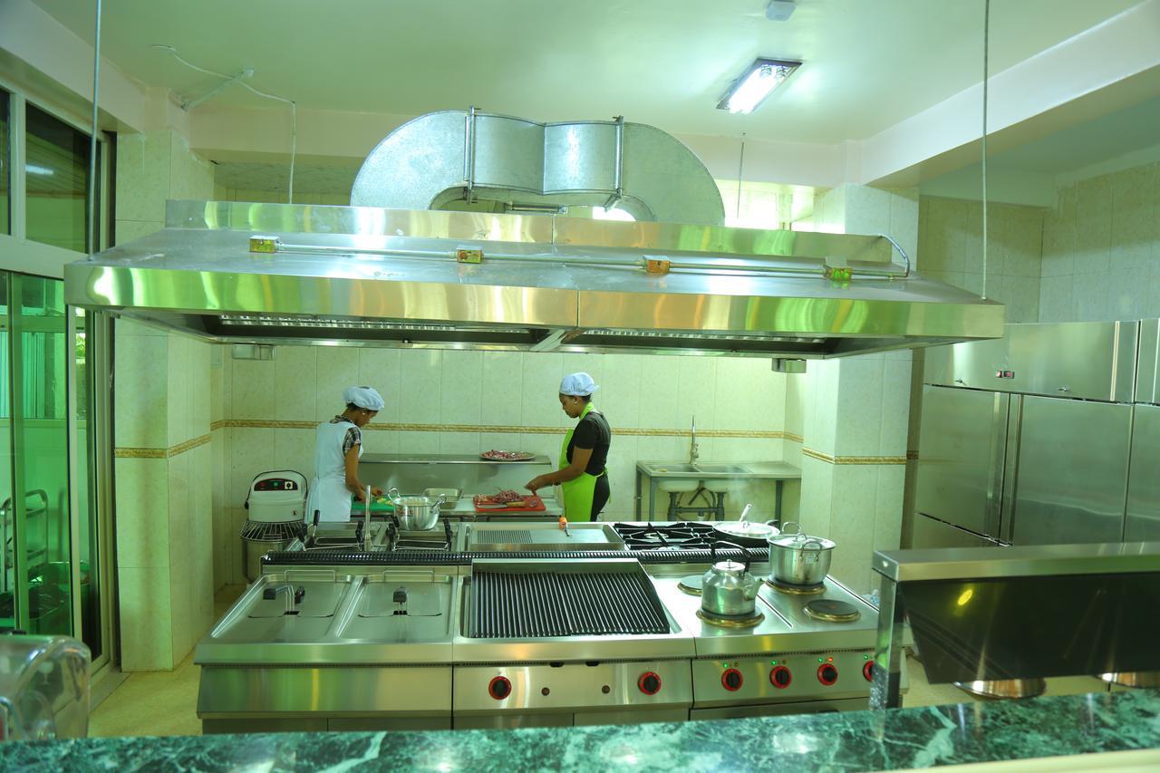 Solyana Hotel Bahir Dar Bagian luar foto